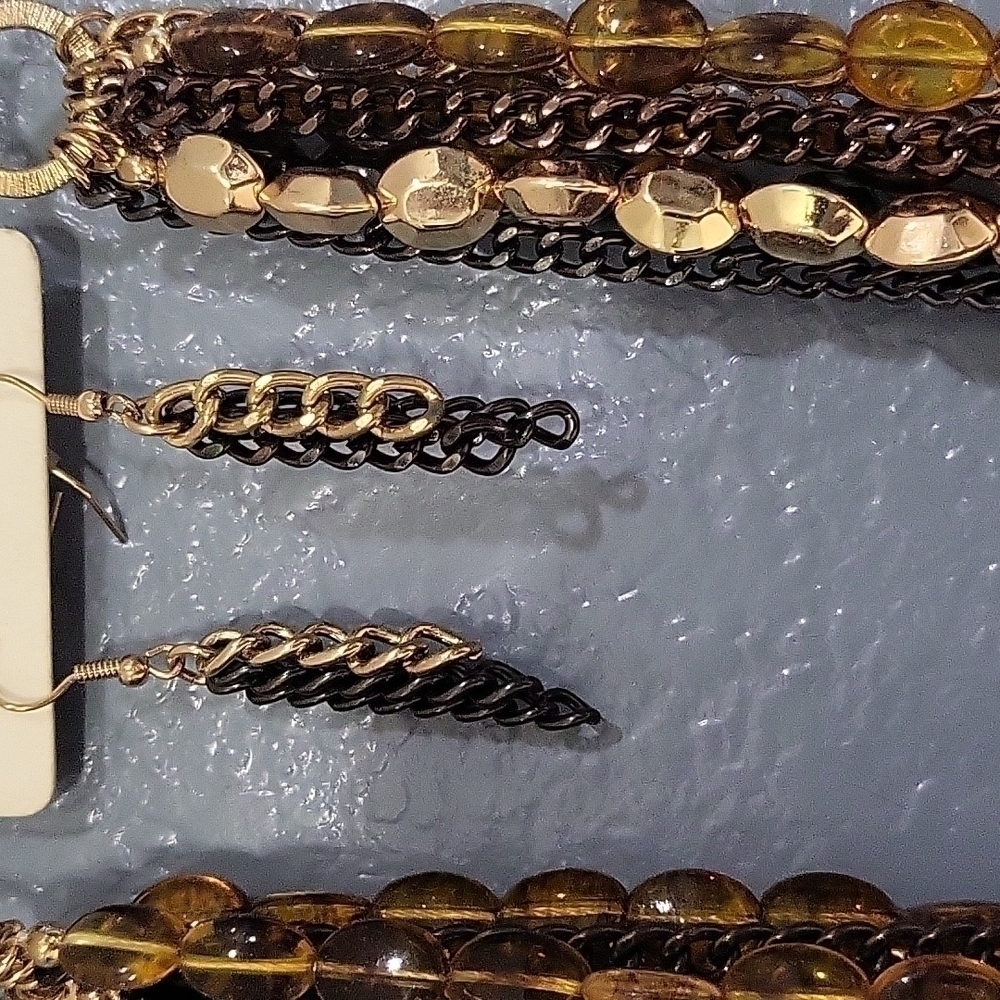 Encode Necklace and Earring Set - Picture 3 of 4
